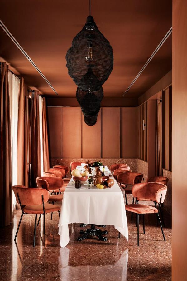 Casa Y Fonda 1888 Hotel Alcalá de Henares Екстериор снимка